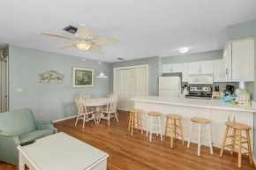 Seahorse Beach House: Pool, Spa & Walk to Beach